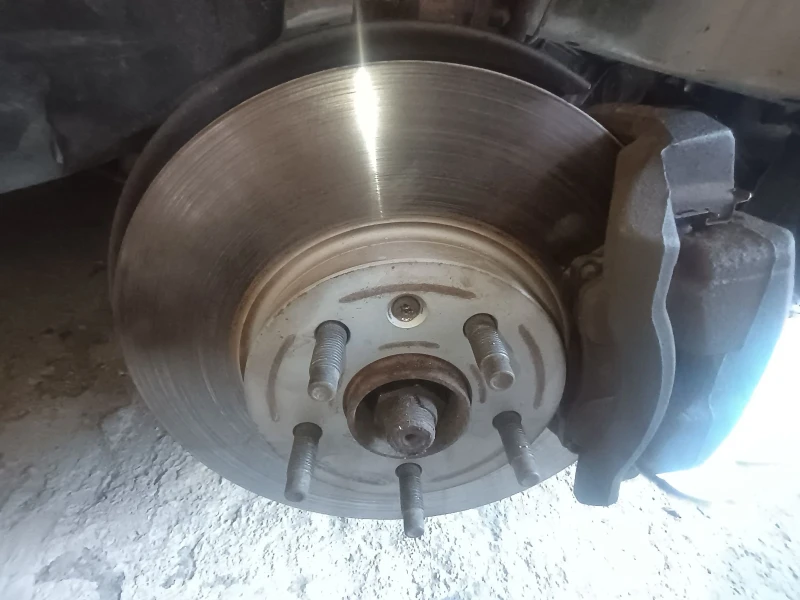 Opel Astra 1.6vvt 116кс, снимка 16 - Автомобили и джипове - 51317572