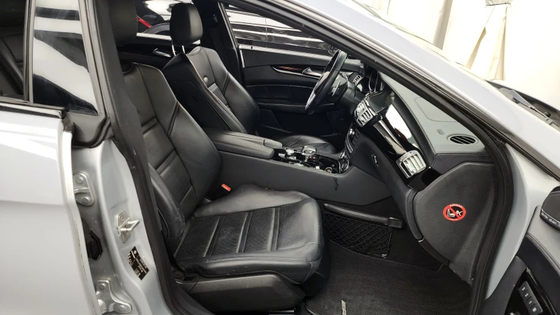 Mercedes-Benz CLS 63 AMG Шибедах* Camera * H/K, снимка 9 - Автомобили и джипове - 53009405