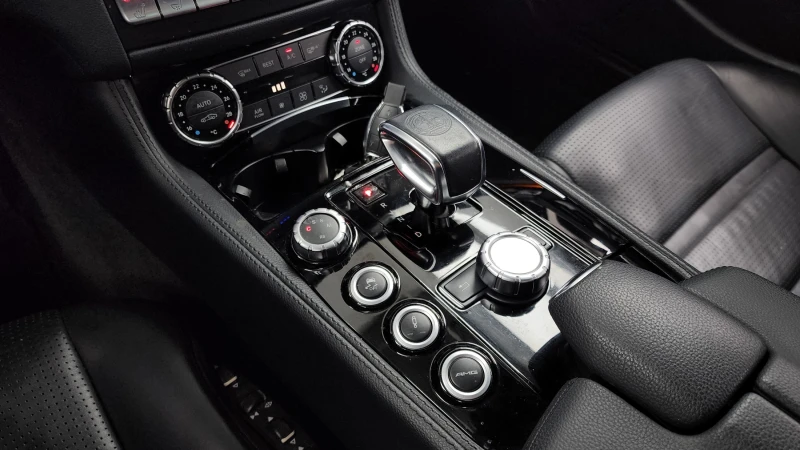 Mercedes-Benz CLS 63 AMG Шибедах* Camera * H/K, снимка 7 - Автомобили и джипове - 53009405