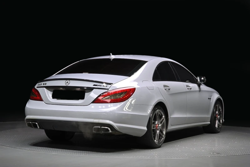 Mercedes-Benz CLS 63 AMG Шибедах* Camera * H/K, снимка 2 - Автомобили и джипове - 53009405