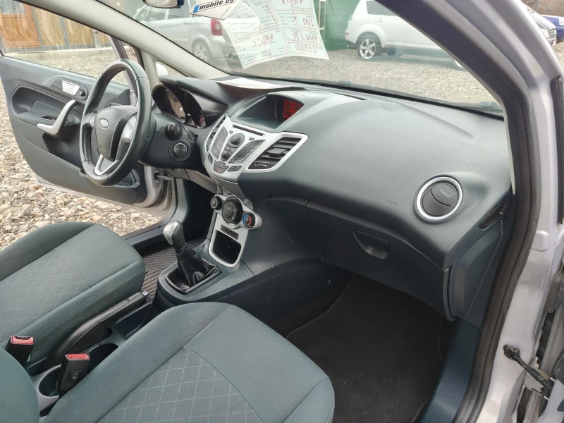 Ford Fiesta 1.3i evro5 80 Klima , снимка 12 - Автомобили и джипове - 53063523