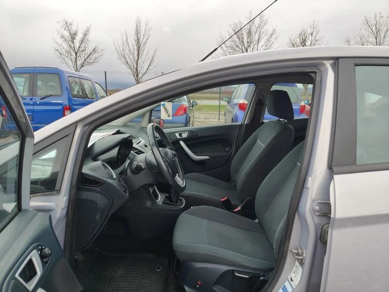 Ford Fiesta 1.3i evro5 80 Klima , снимка 11 - Автомобили и джипове - 53063523
