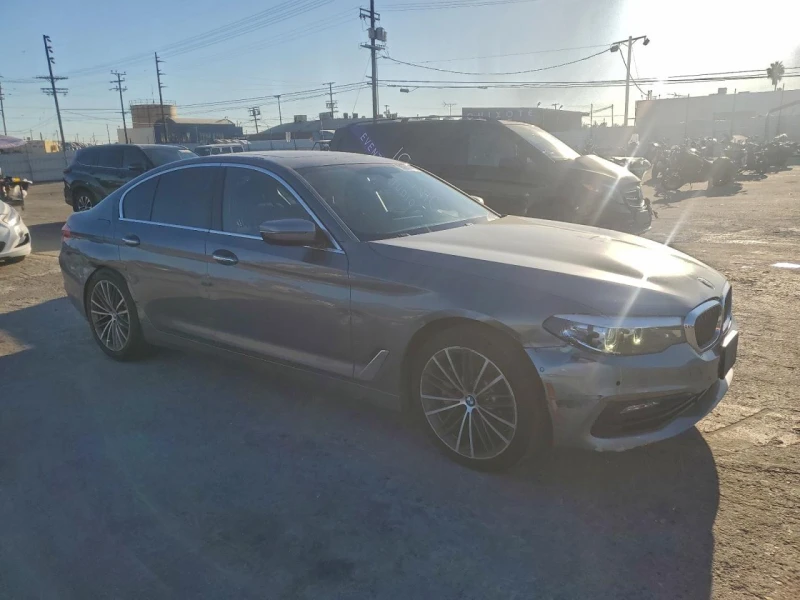 BMW 530 HEAD UP| GESTURE| 360| CARPLAY, снимка 4 - Автомобили и джипове - 53180680