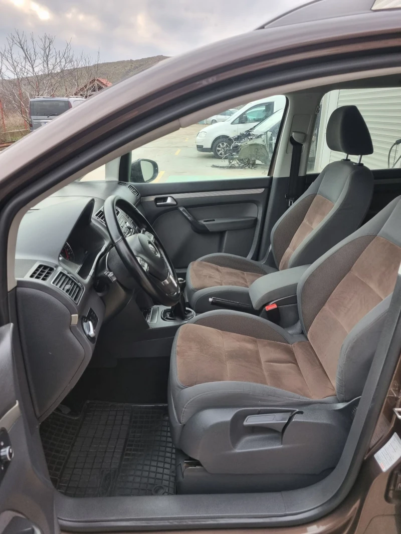 VW Touran, снимка 9 - Автомобили и джипове - 53477904