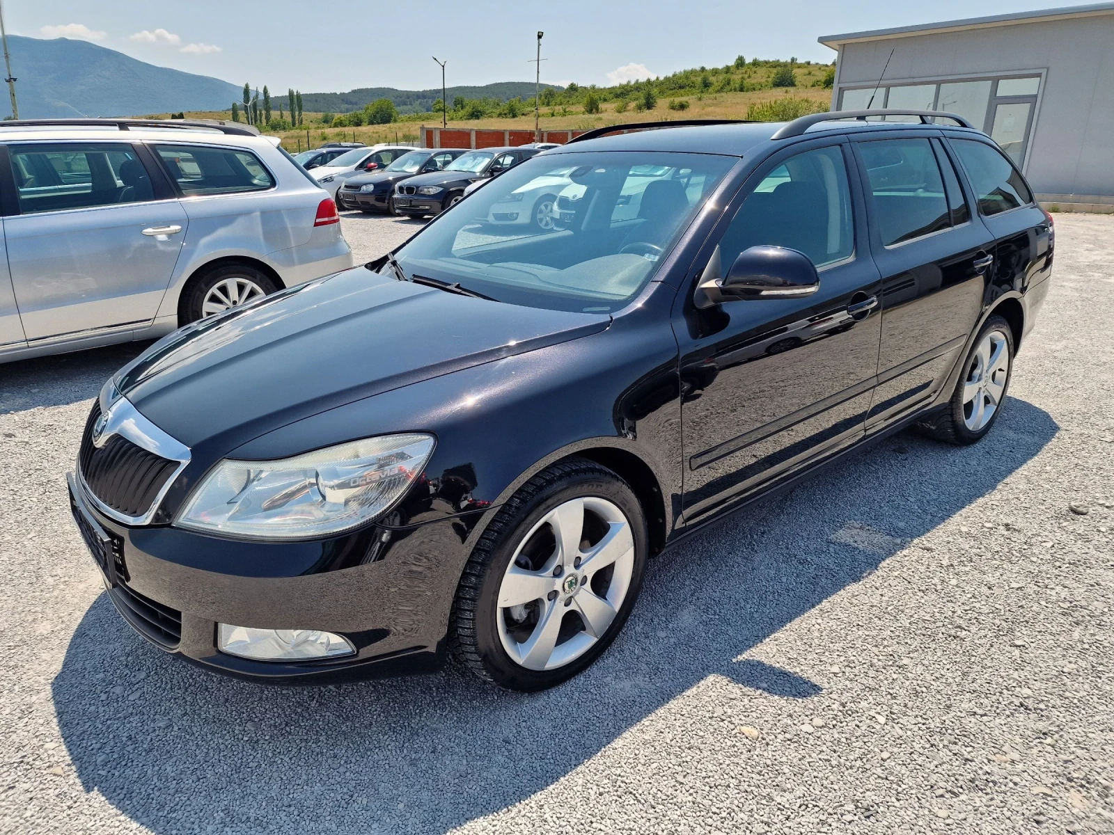 Skoda Octavia 2.0TDI 8 клапана! ПЕРФЕКТНА! Автомат! Навигация!, снимка 1