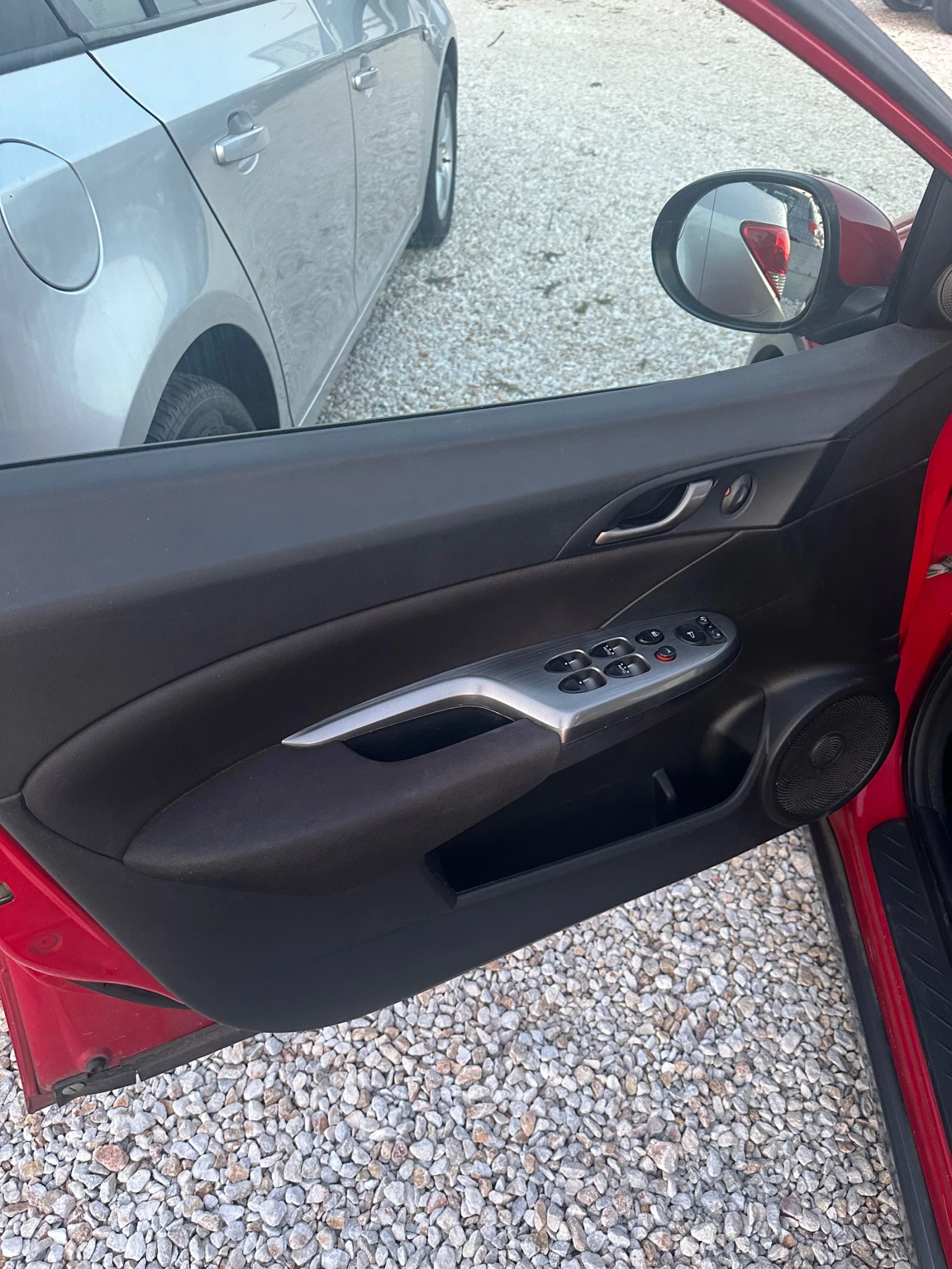Honda Civic Бензин - изображение 8