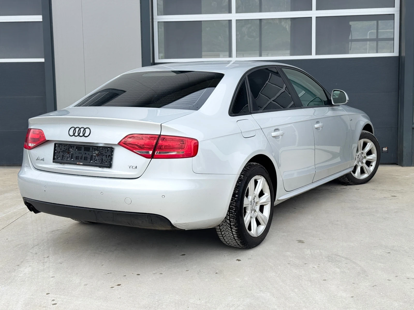 Audi A4 2.0 143k.c  - изображение 4