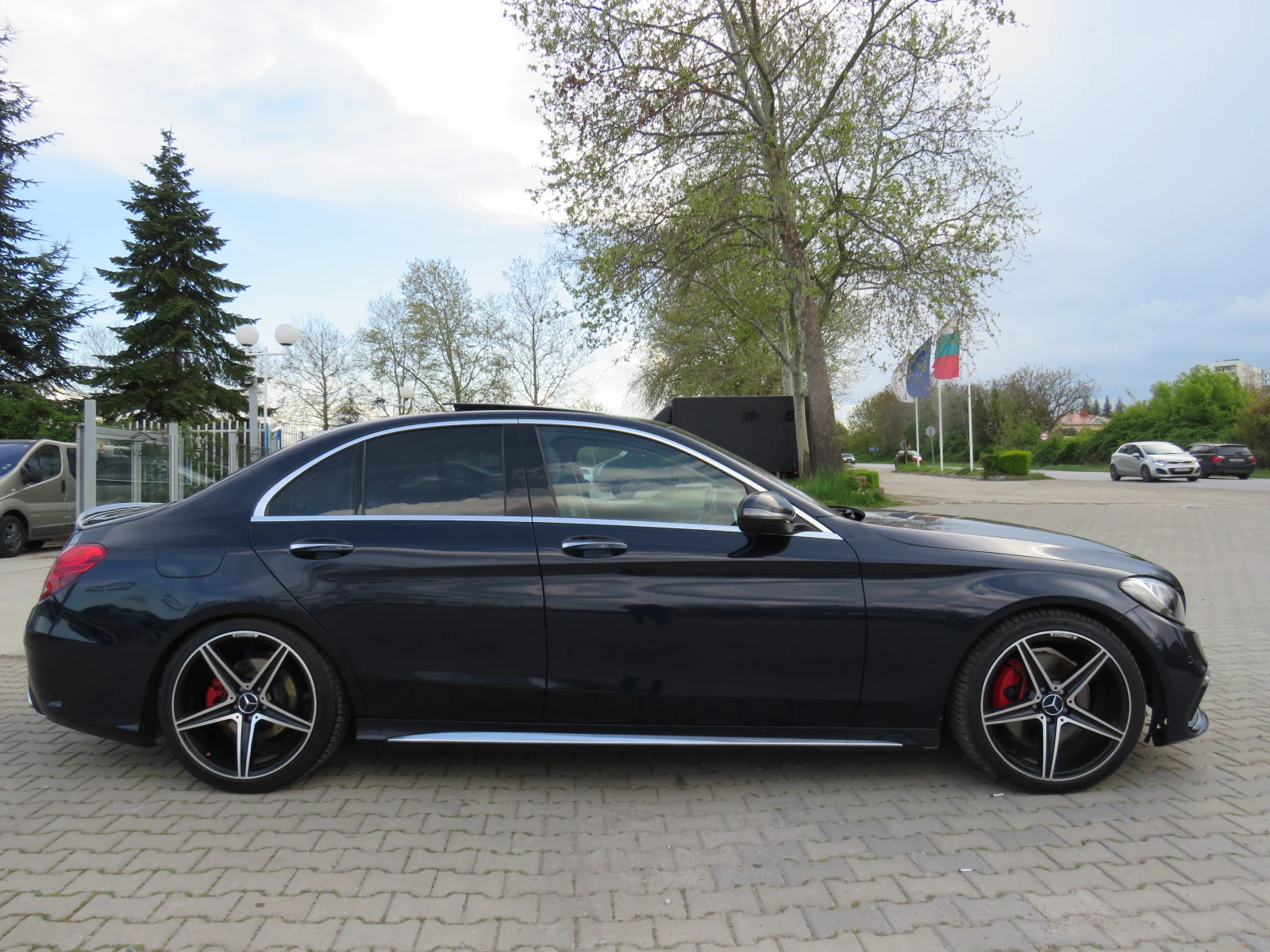 Mercedes-Benz C 300 * * * AMG-PACK 4-MATIC РЕГИСТРИРАН* * *  - изображение 4