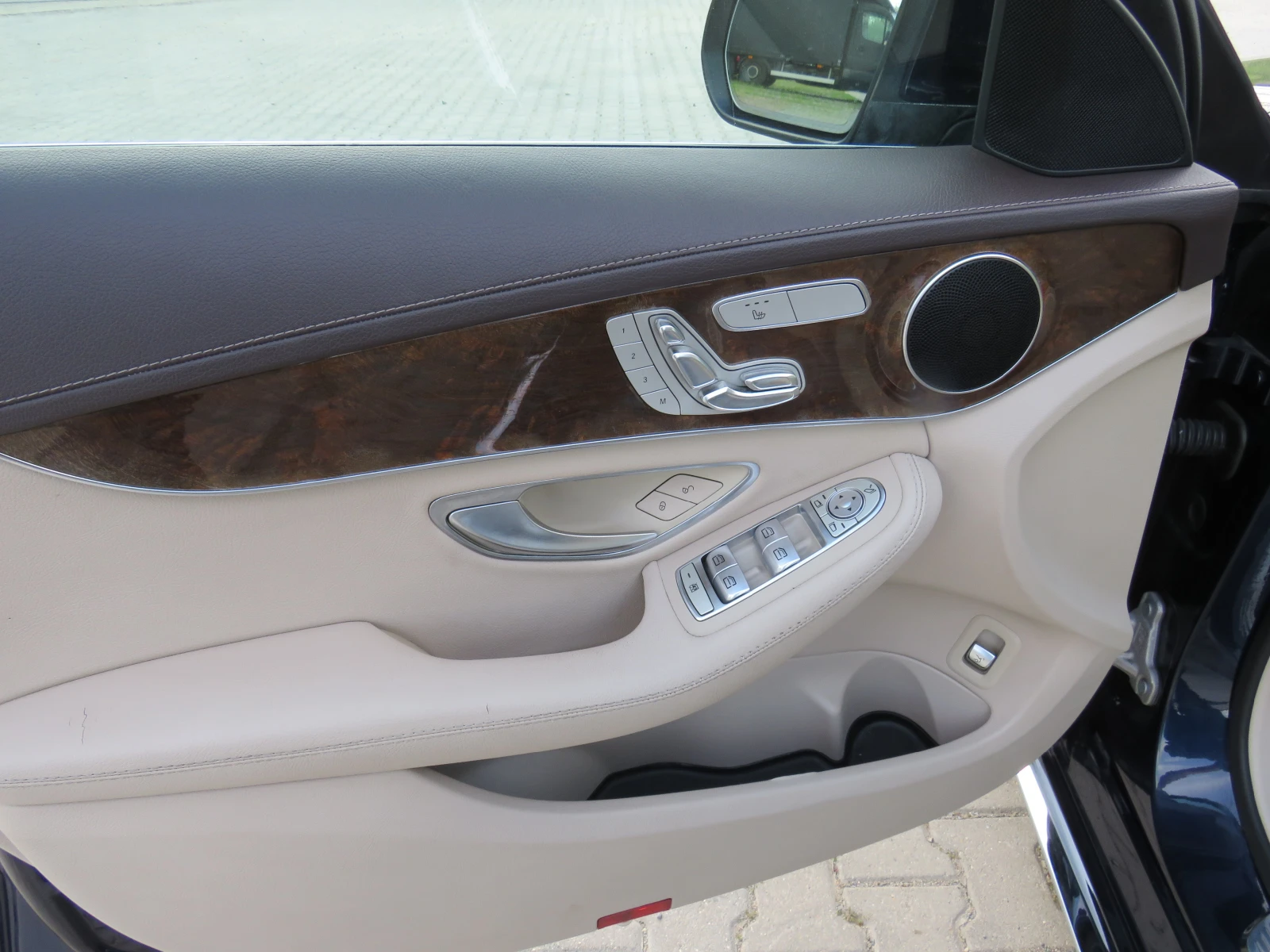 Mercedes-Benz C 300 * * * AMG-PACK 4-MATIC РЕГИСТРИРАН* * *  - изображение 10