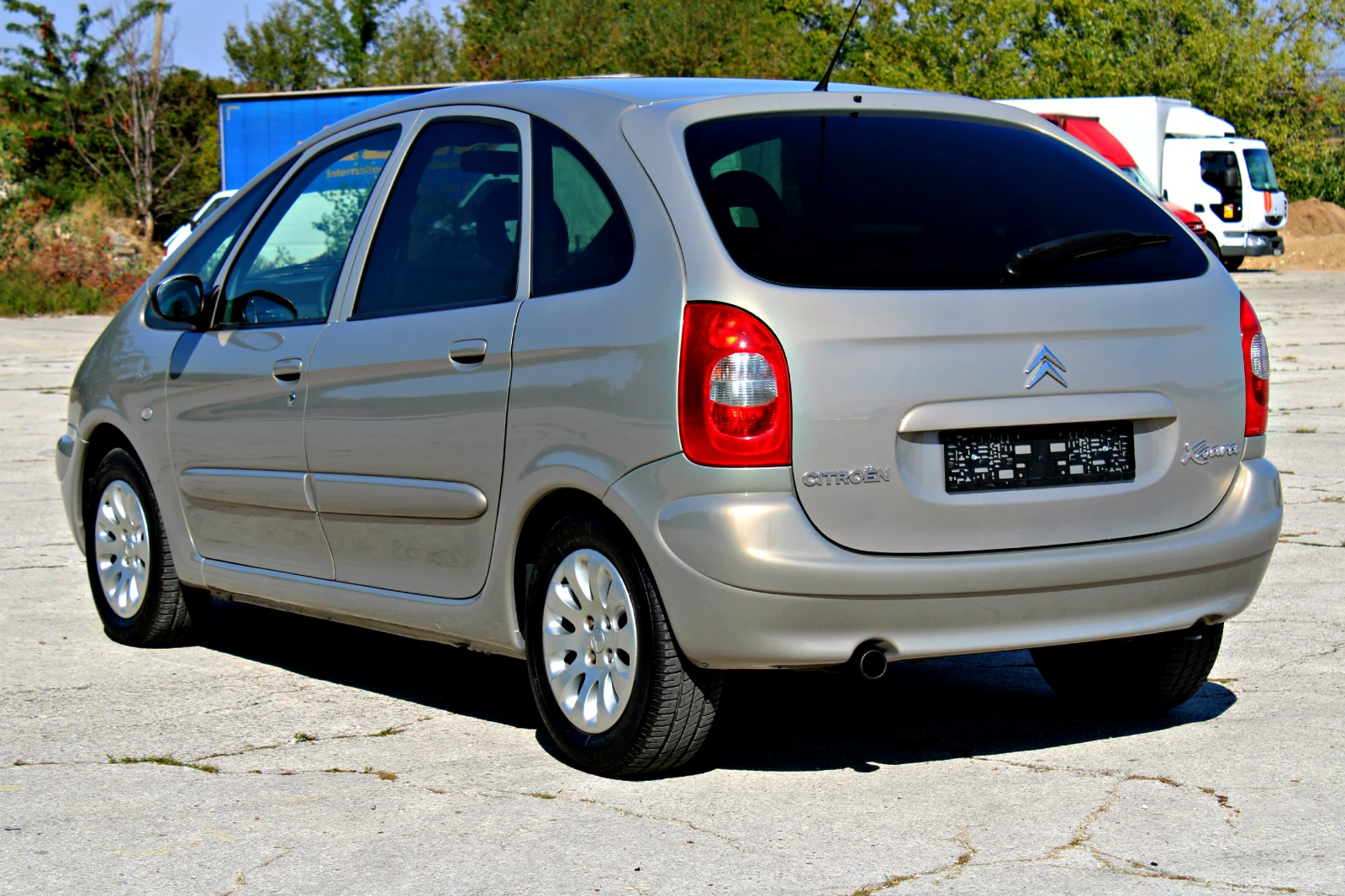 Citroen Xsara picasso 2.0 HDi КАТО НОВ - изображение 6