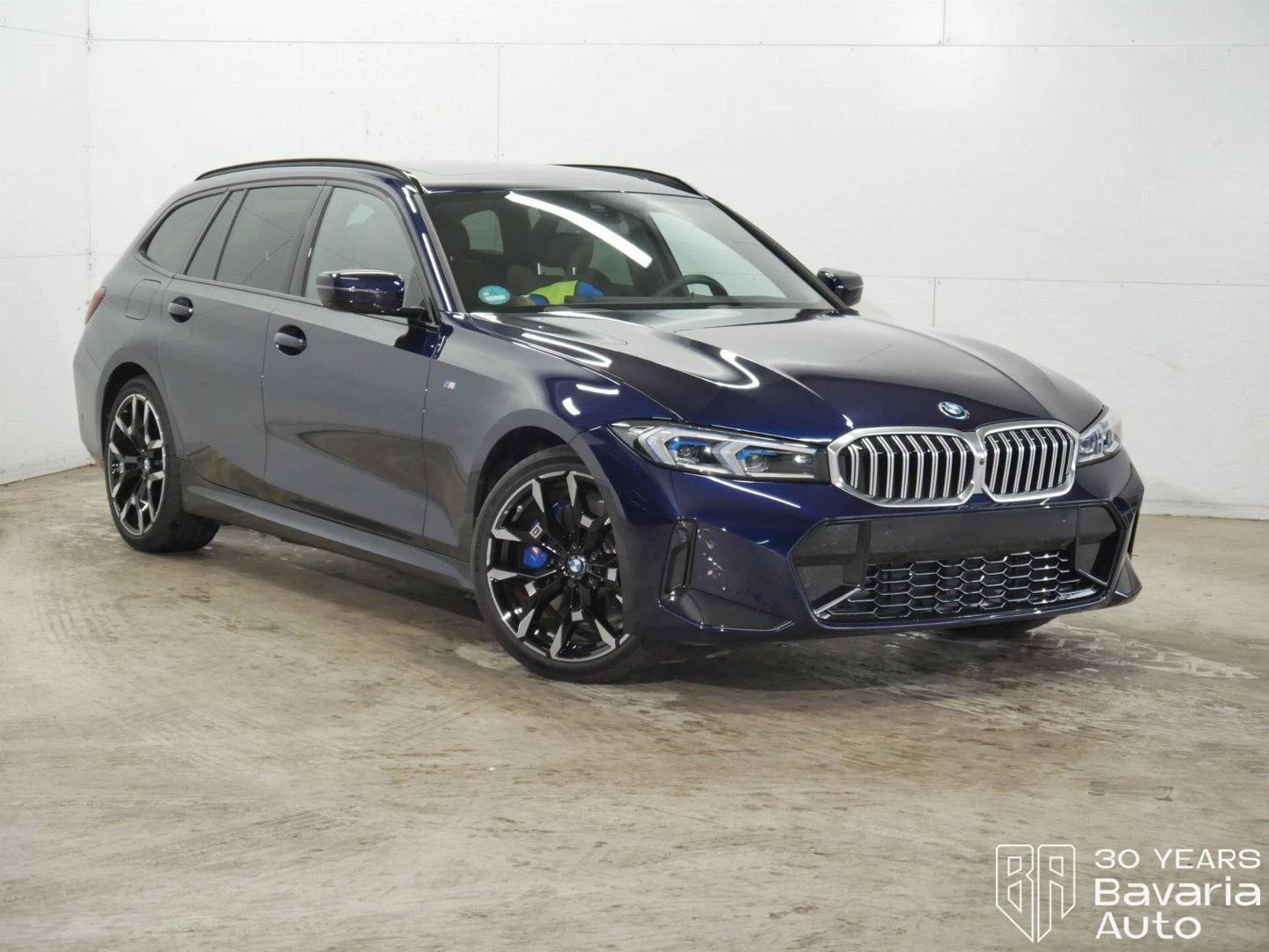 BMW 330 e Touring M Sport Paket Sportautomatic - изображение 4
