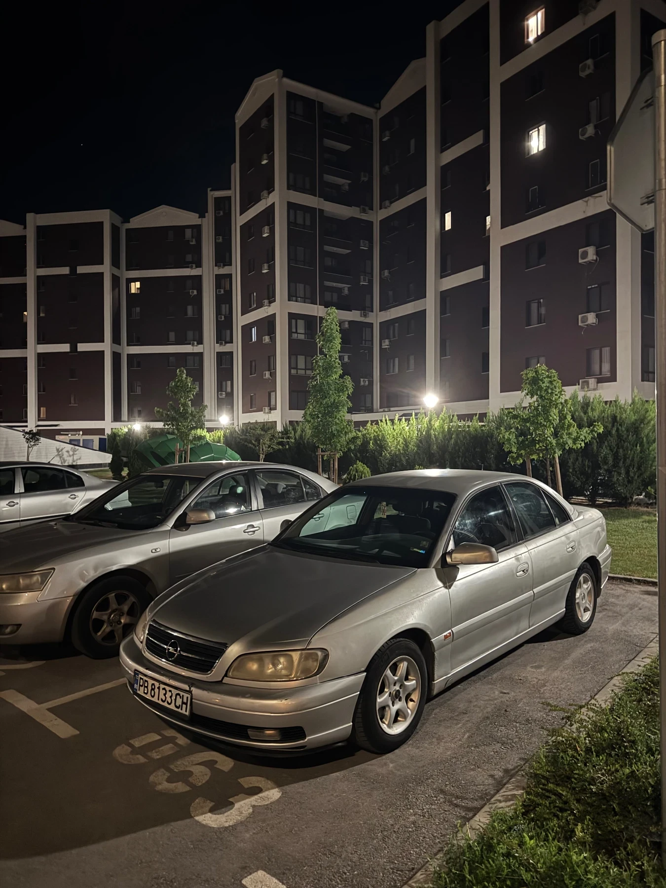 Opel Omega, снимка 2 - Автомобили и джипове - 53799360