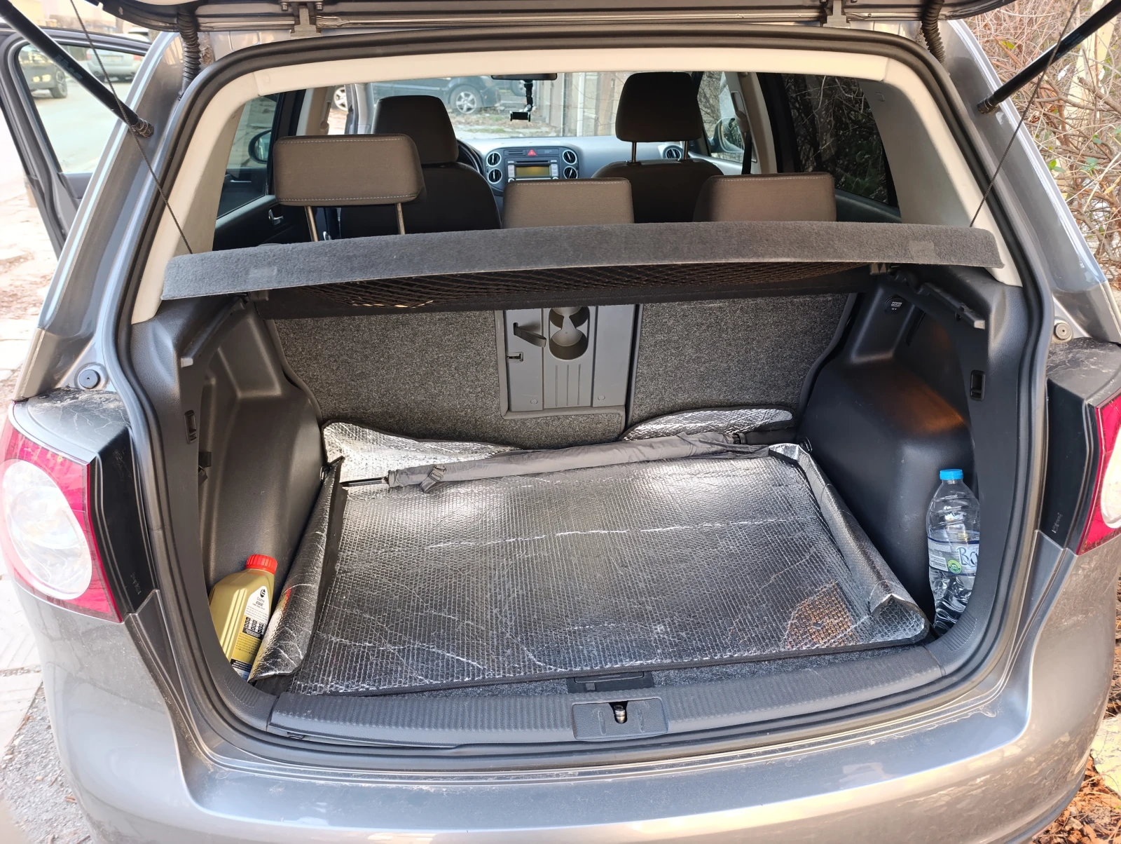 VW Golf Plus 1.6i, снимка 12 - Автомобили и джипове - 53932205