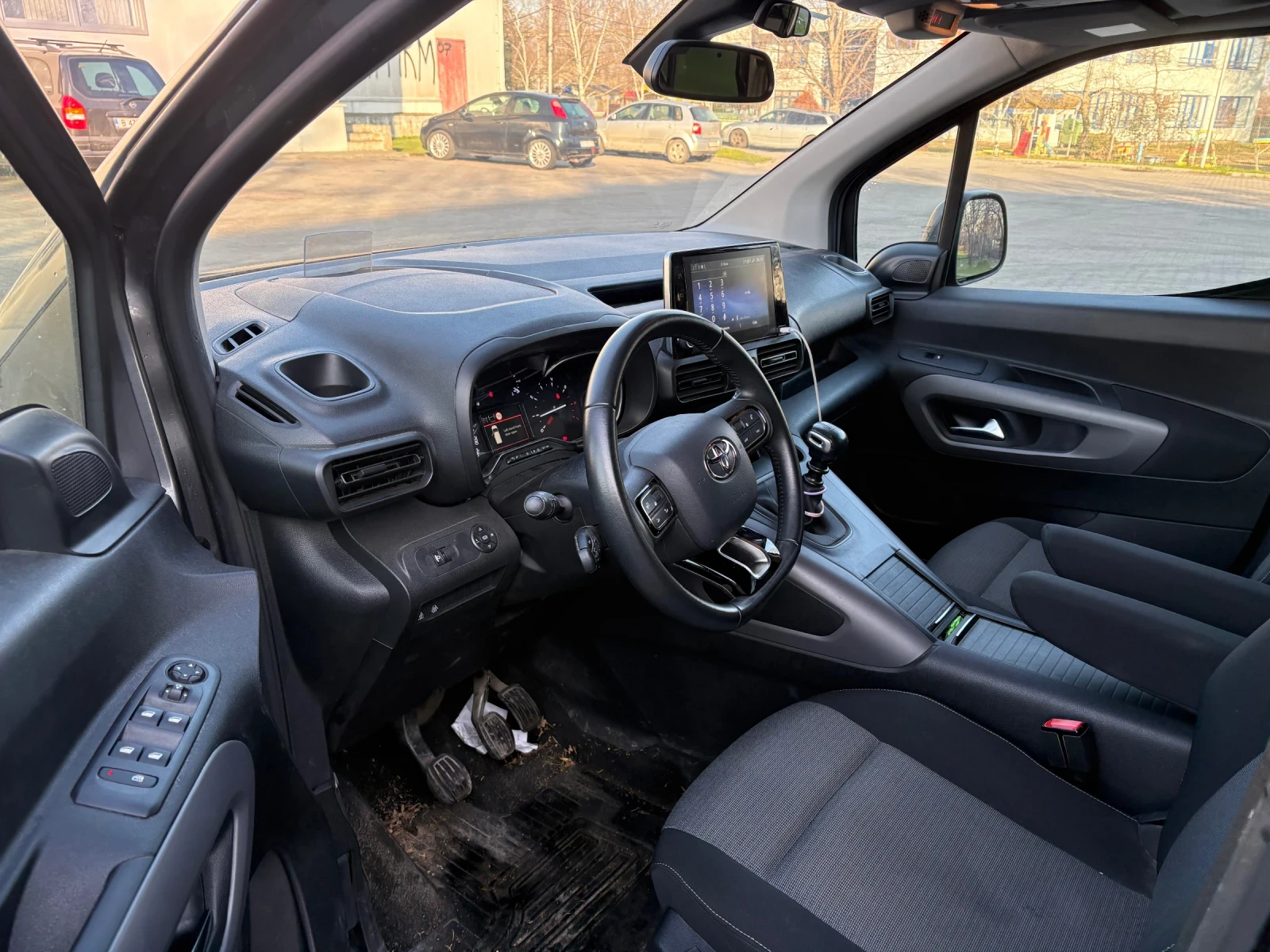 Toyota Proace City Family L2 7, снимка 4 - Автомобили и джипове - 54005177