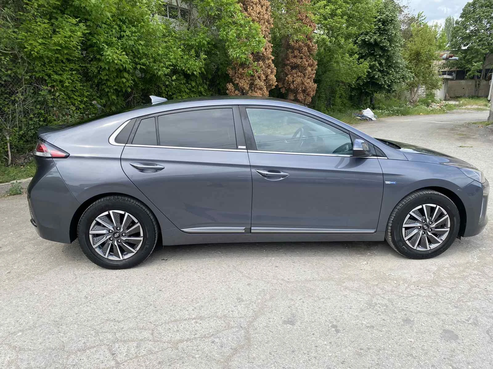 Hyundai Ioniq 38, снимка 7 - Автомобили и джипове - 54100386