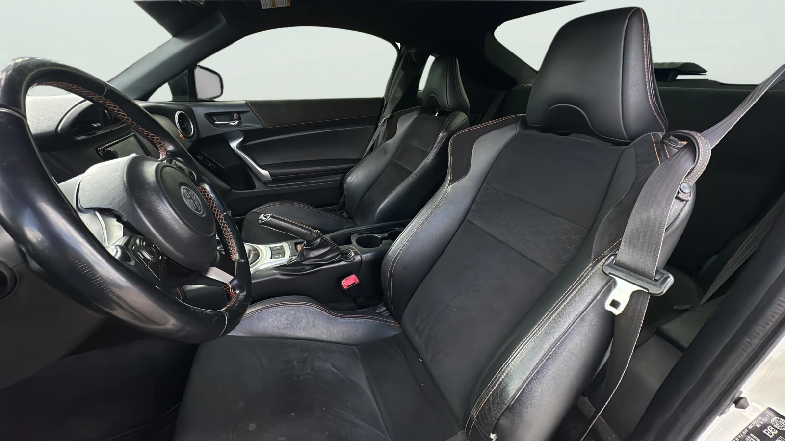 Toyota GT86 2.0 BOXER РЪЧКА ЗАДНО ШИТО ТАБЛО СПОЙЛЕР LSD NAVI, снимка 17 - Автомобили и джипове - 54214708