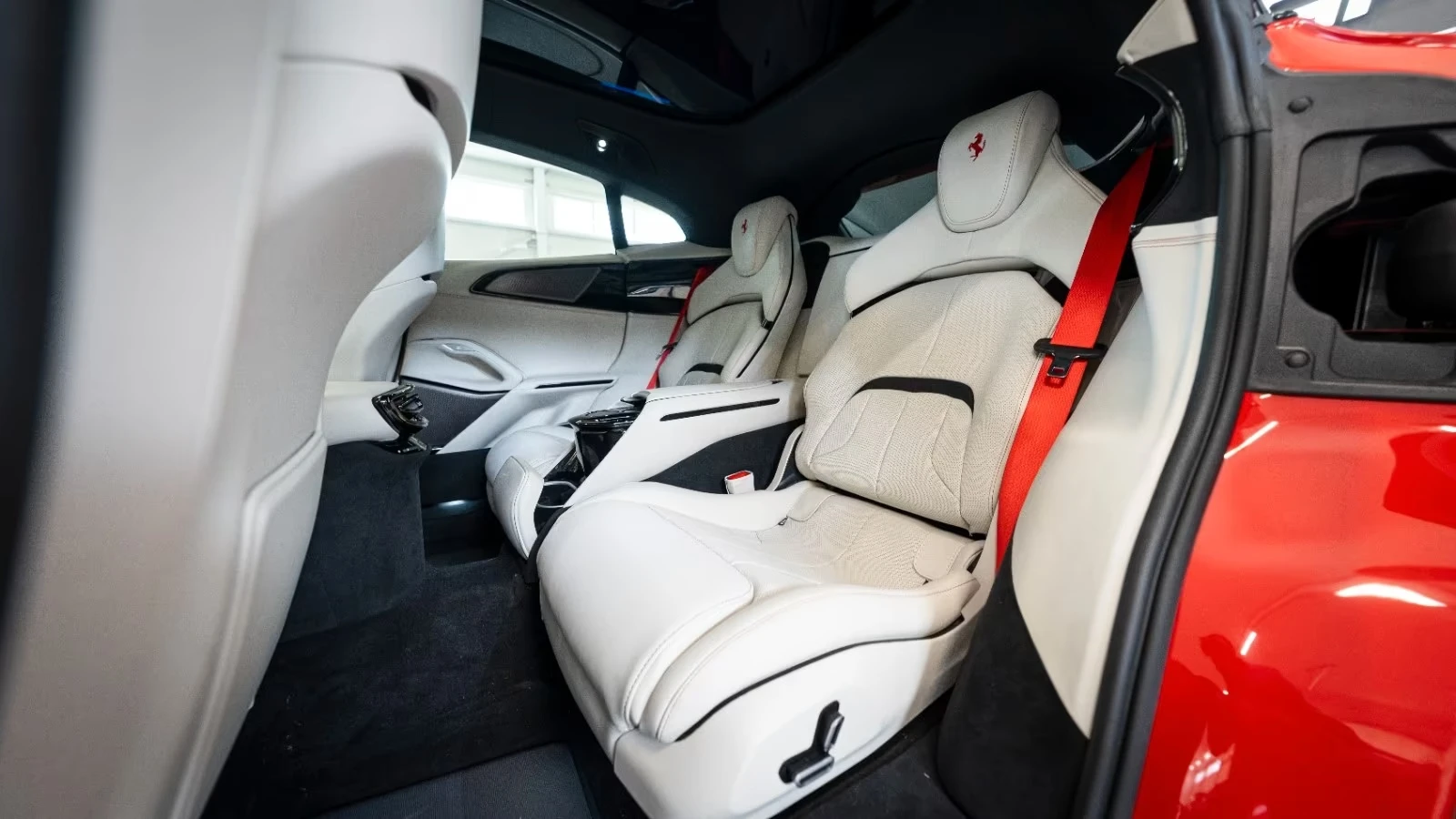 Ferrari Purosangue 6.5 V12/ MATRIX / PANORAMA / 360 / AIR /  | Mobile.bg � ����������� 13