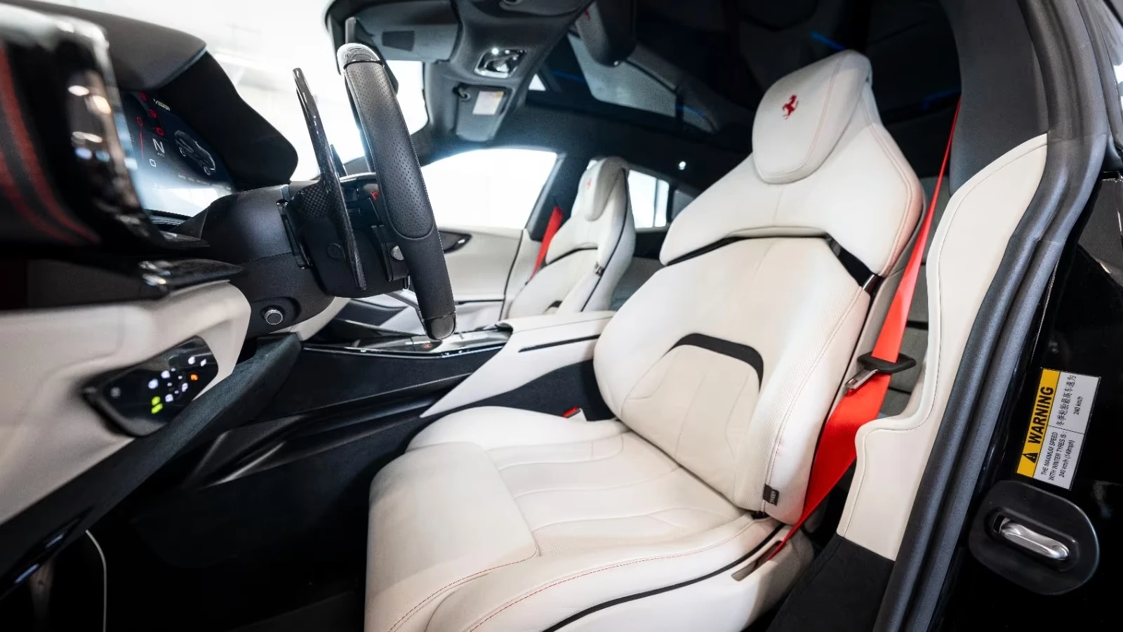 Ferrari Purosangue 6.5 V12/ MATRIX / PANORAMA / 360 / AIR /  | Mobile.bg � ����������� 6