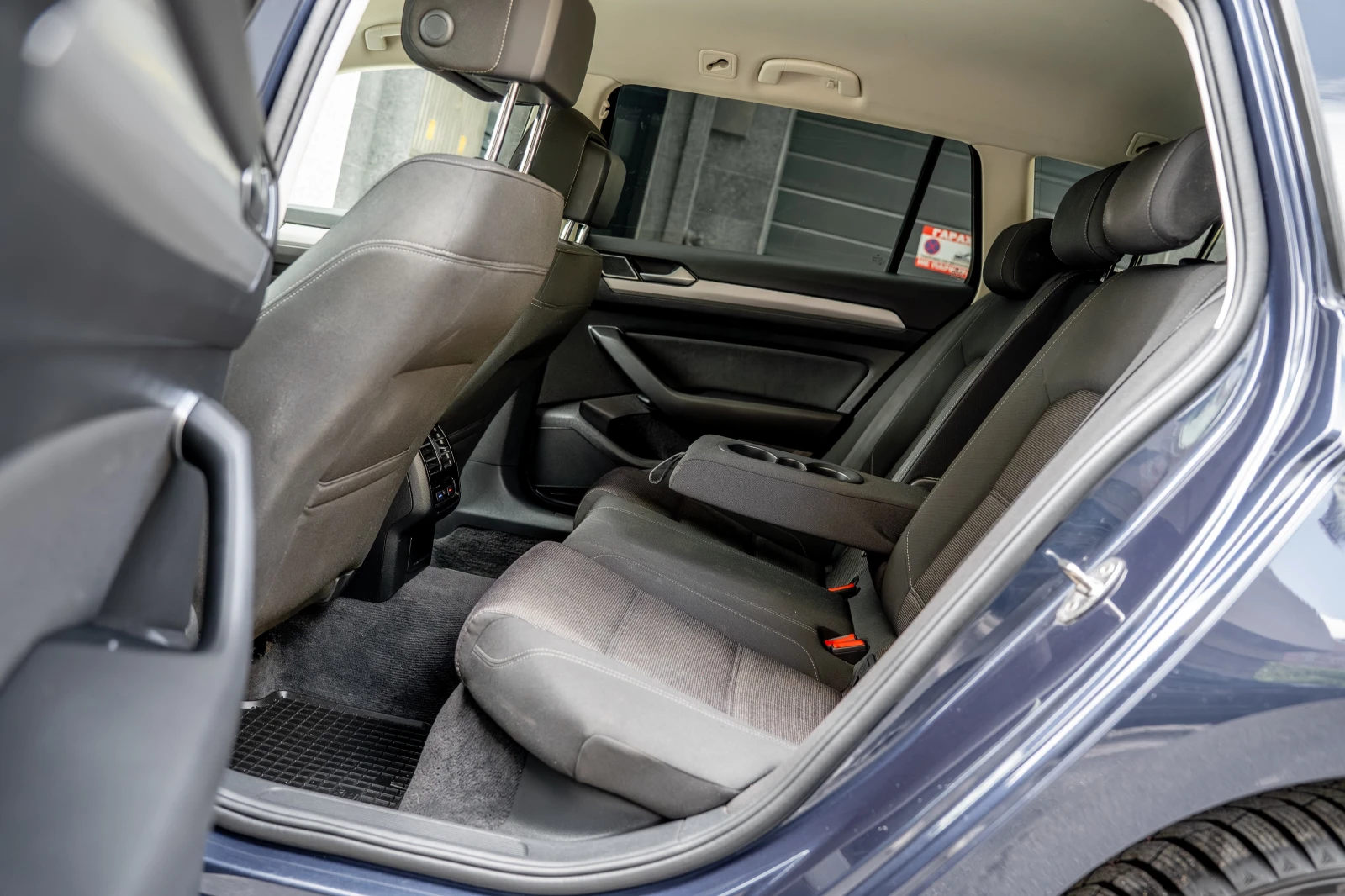 VW Passat Дигитал 360 камери, снимка 9 - Автомобили и джипове - 54519018
