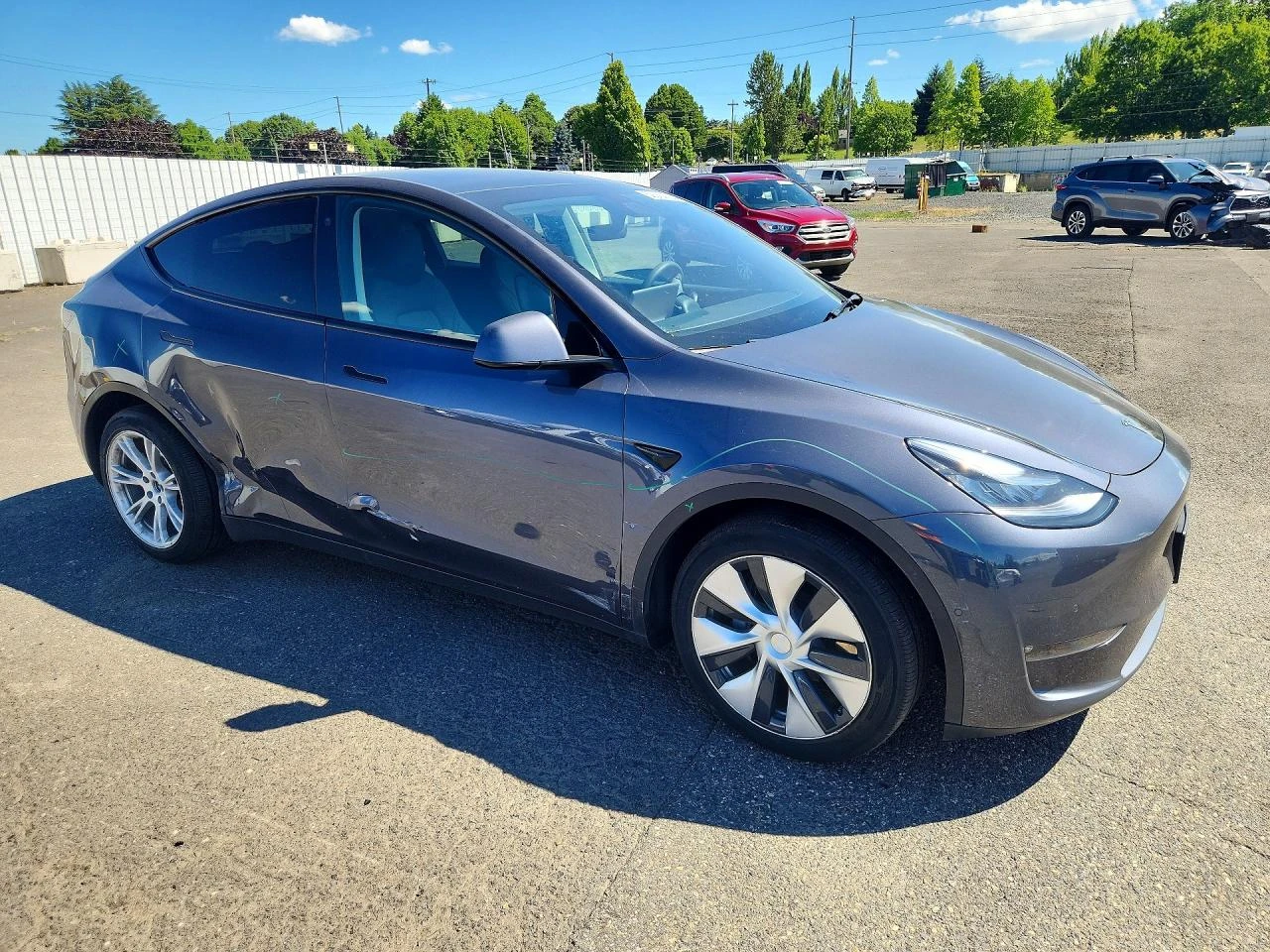 Tesla Model Y LONG RANGE DUAL MOTOR ALL-WHEEL DRIVE