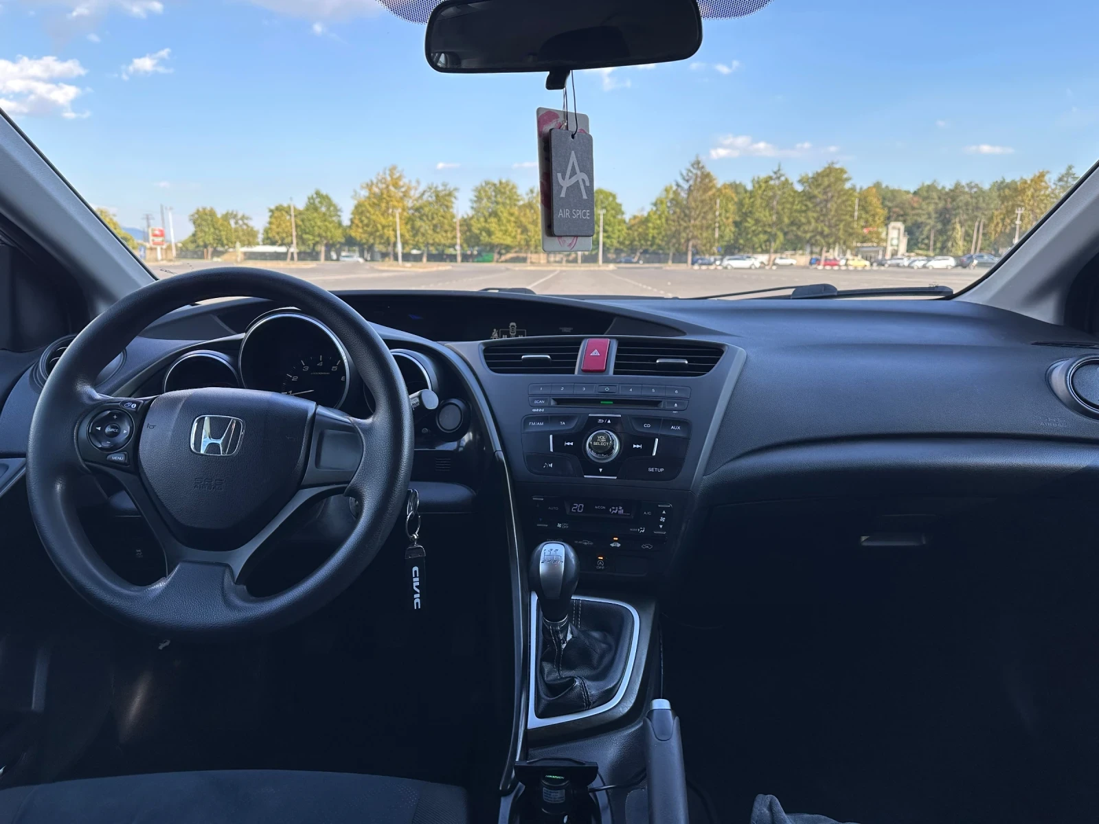 Honda Civic 1.8 I-vtec, снимка 9 - Автомобили и джипове - 56274372