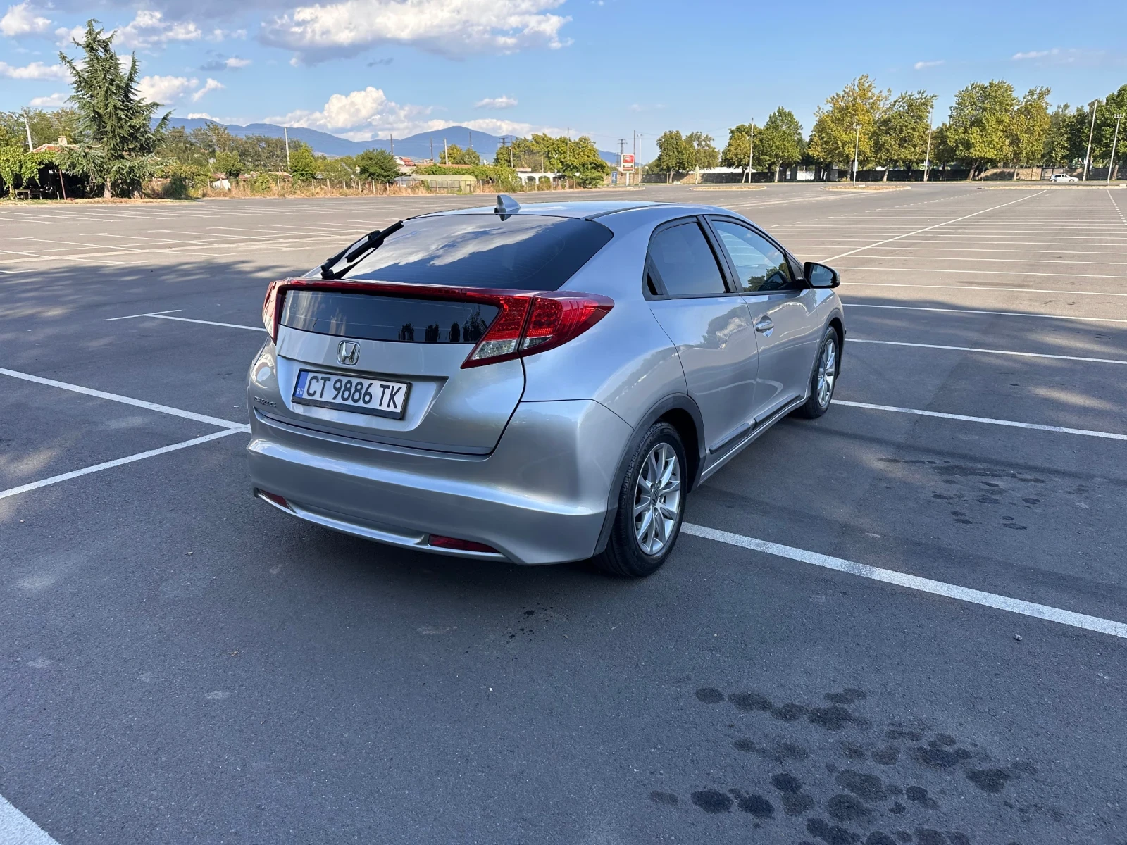 Honda Civic 1.8 I-vtec, снимка 5 - Автомобили и джипове - 56274372