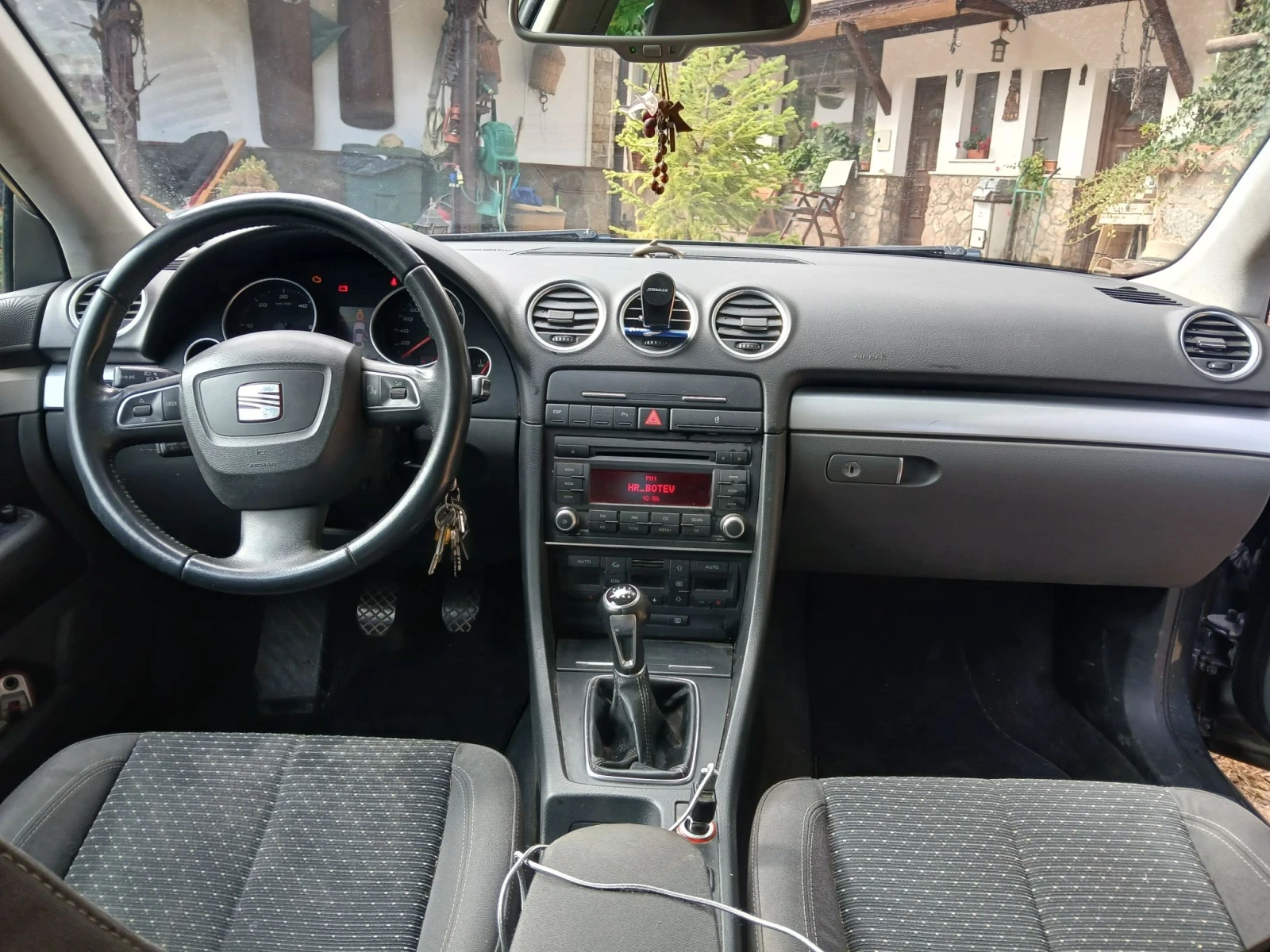 Seat Exeo 1.9 tdi , снимка 6 - Автомобили и джипове - 56295162