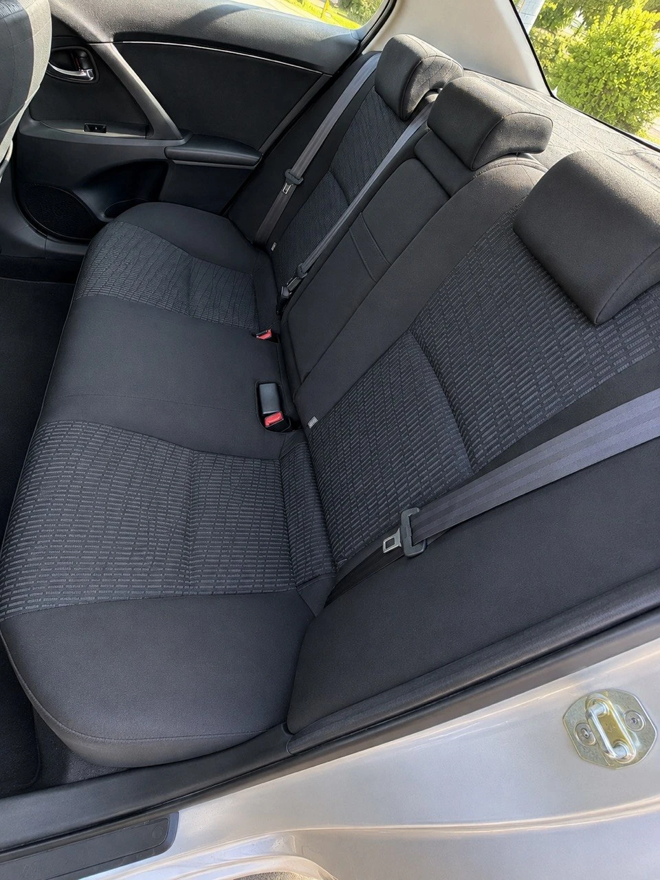 Toyota Avensis 1.8 ������/��� | Mobile.bg � ����������� 12