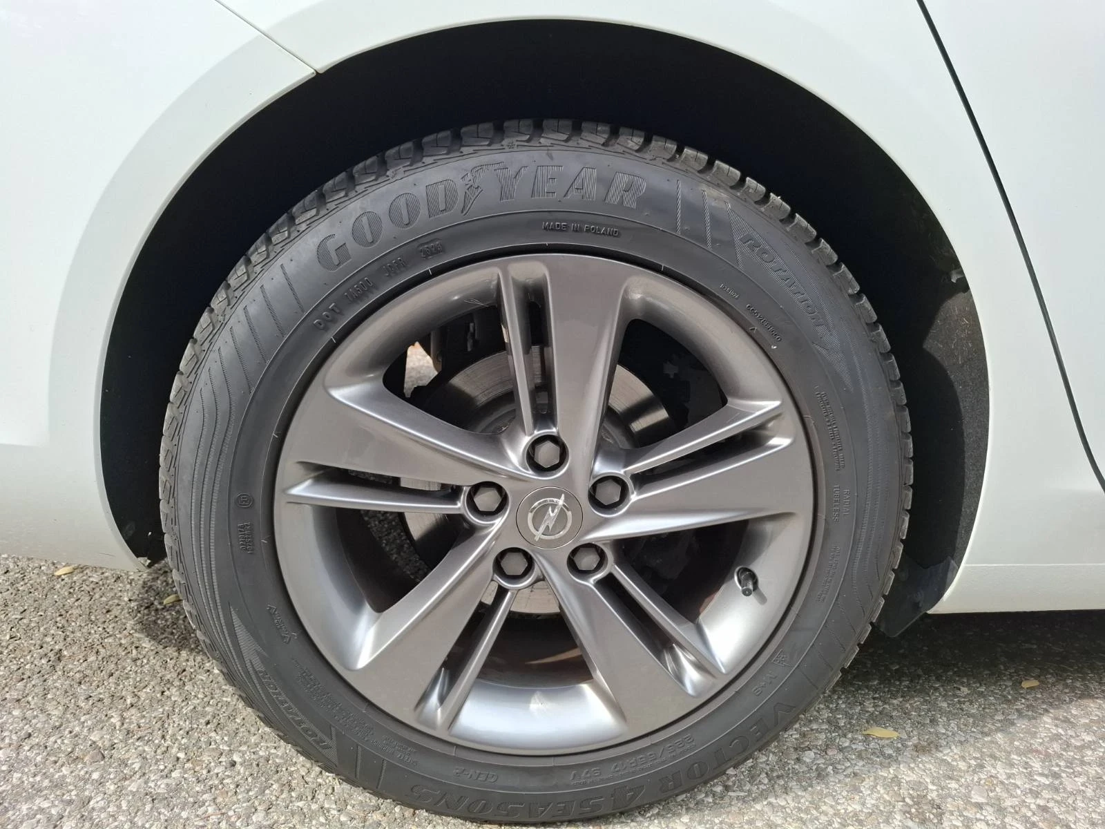 Opel Insignia, снимка 14 - Автомобили и джипове - 56465877
