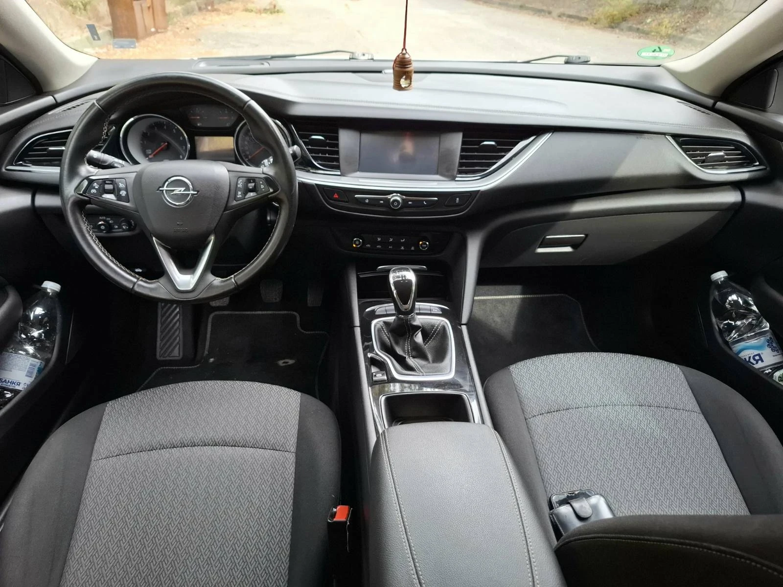 Opel Insignia, снимка 9 - Автомобили и джипове - 56465877