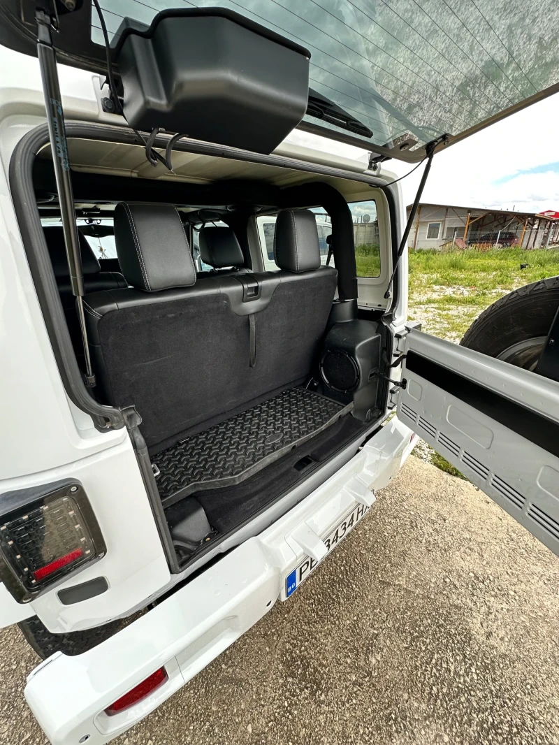 Jeep Wrangler, снимка 16 - Автомобили и джипове - 47308643