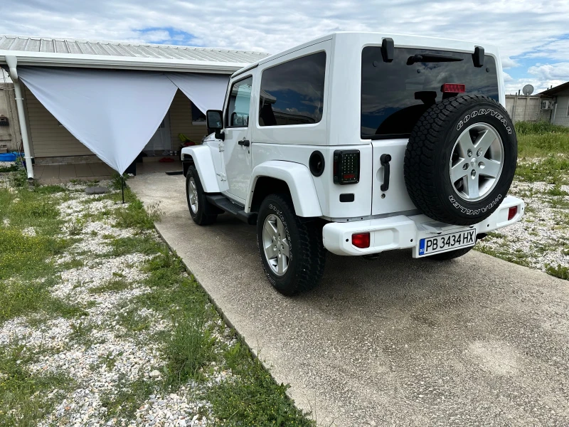 Jeep Wrangler, снимка 4 - Автомобили и джипове - 47308643