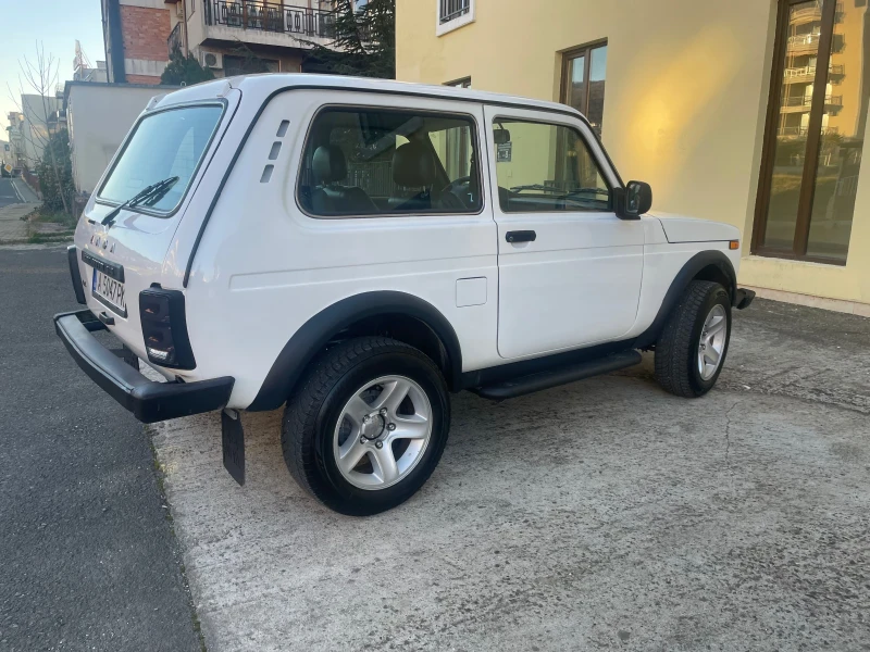 Lada Niva 1.7, снимка 2 - Автомобили и джипове - 49563088