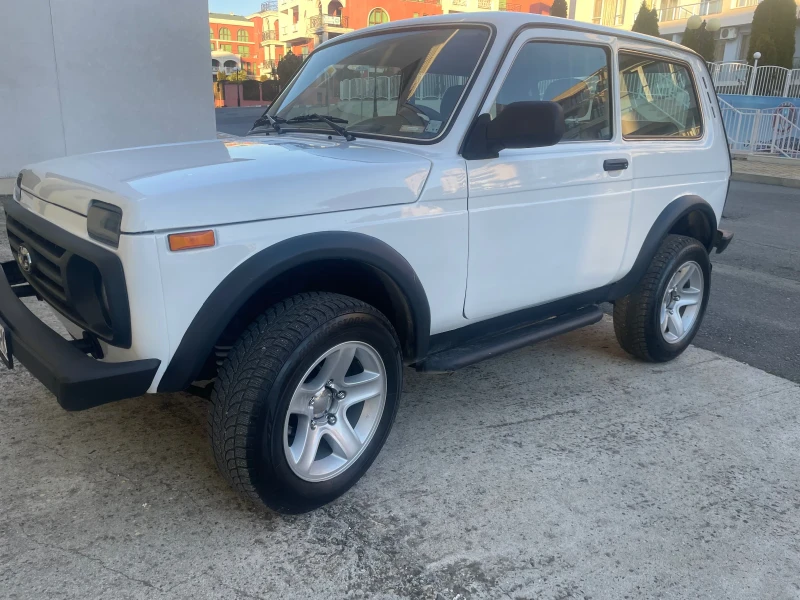 Lada Niva 1.7, снимка 8 - Автомобили и джипове - 49563088