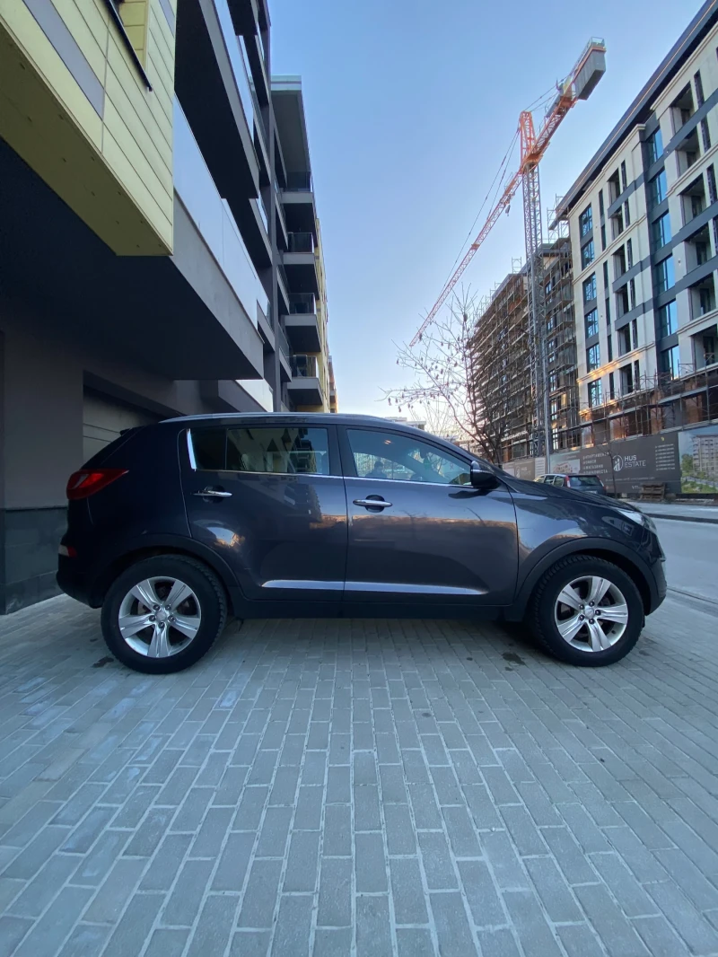 Kia Sportage, снимка 2 - Автомобили и джипове - 48562081