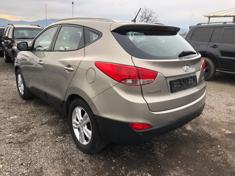 Hyundai IX35 1.7 CRDI ITALIA, снимка 5 - Автомобили и джипове - 48606127