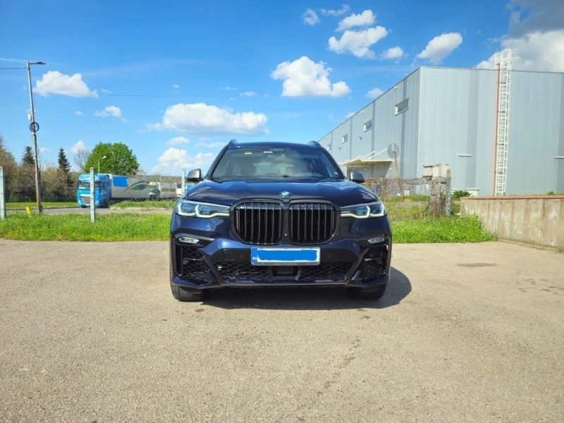BMW X7 M50i, снимка 2 - Автомобили и джипове - 51222732