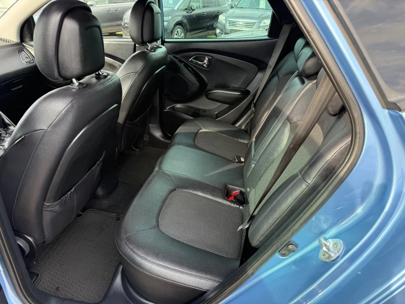 Hyundai IX35 2.0 ШВЕЙЦАРИЯ AWD , снимка 12 - Автомобили и джипове - 52472558