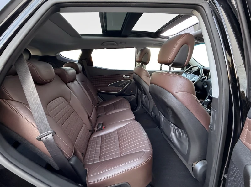 Hyundai Santa fe 25 YARE#DISTRONIC#OBDUH#PODGREV#KEYLESS#PANORAMA#, снимка 14 - Автомобили и джипове - 52925093