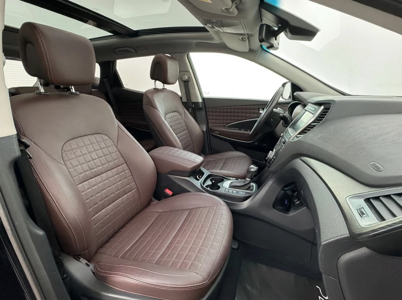 Hyundai Santa fe 25 YARE#DISTRONIC#OBDUH#PODGREV#KEYLESS#PANORAMA#, снимка 13 - Автомобили и джипове - 52925093