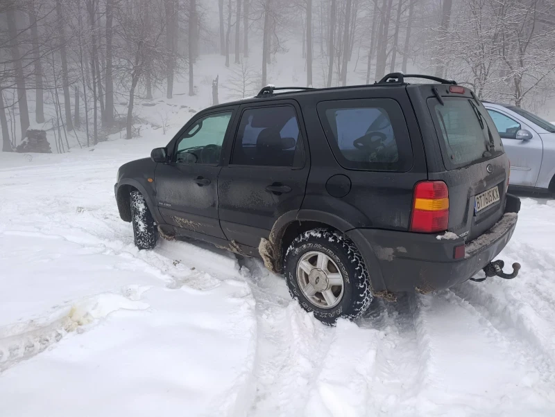 Ford Maverick 2.0  4х4 газ инж