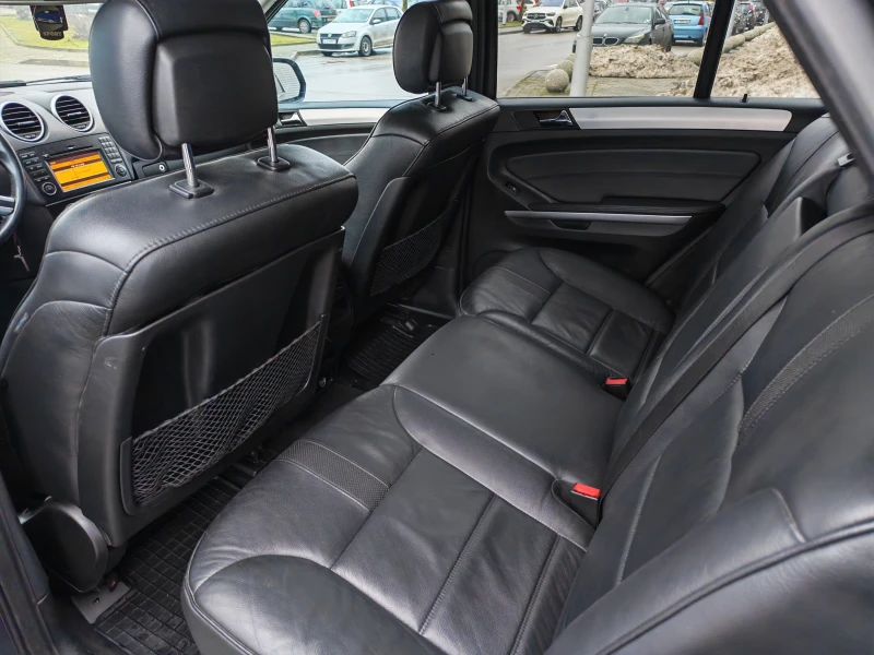 Mercedes-Benz ML 350 3.5CDI-НА ПРУЖИНИ, снимка 10 - Автомобили и джипове - 53254510