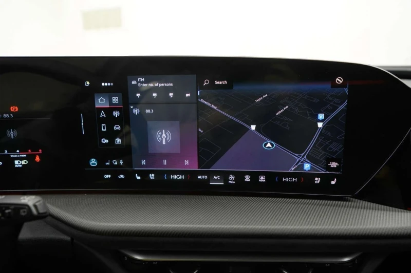 Audi SQ5 * quattro Premium Plus * CARFAX /DISTRONIC/ MATRIX, снимка 14 - Автомобили и джипове - 53451714