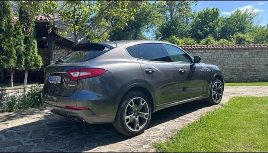 Maserati Levante, снимка 2 - Автомобили и джипове - 49247995