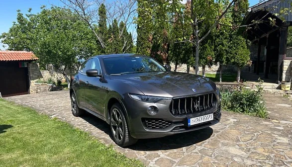 Maserati Levante, снимка 1 - Автомобили и джипове - 49247995