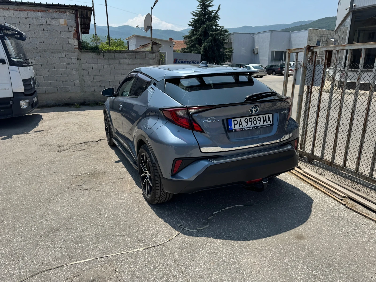 Toyota C-HR Хибрид - изображение 5