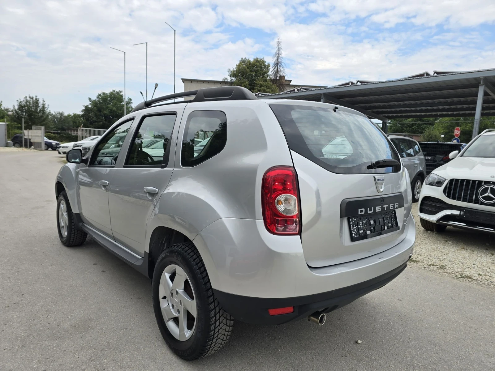 Dacia Duster 1.5d 110к.с 4x4 - изображение 3