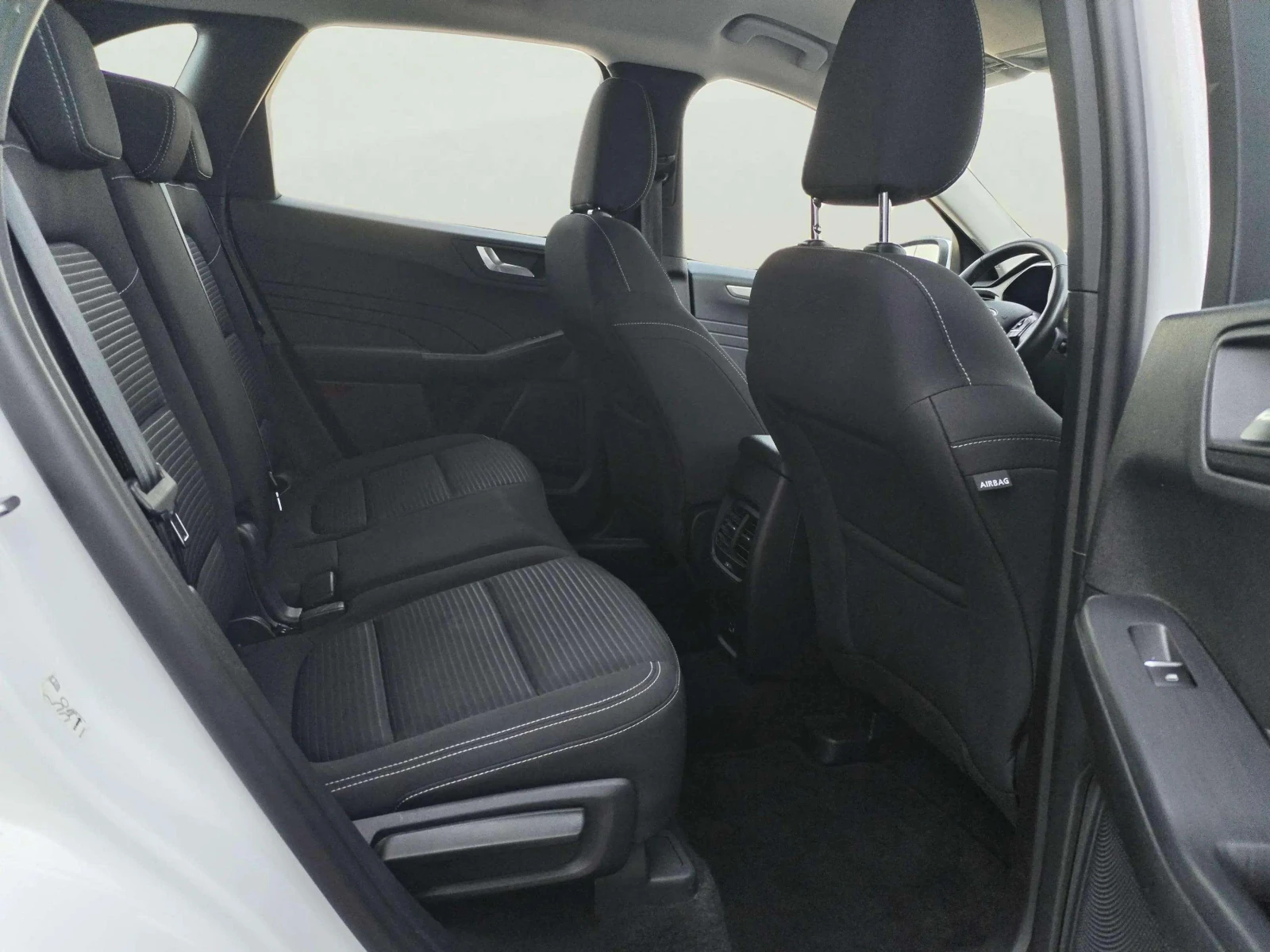 Ford Kuga 2.5 FHEV - изображение 10
