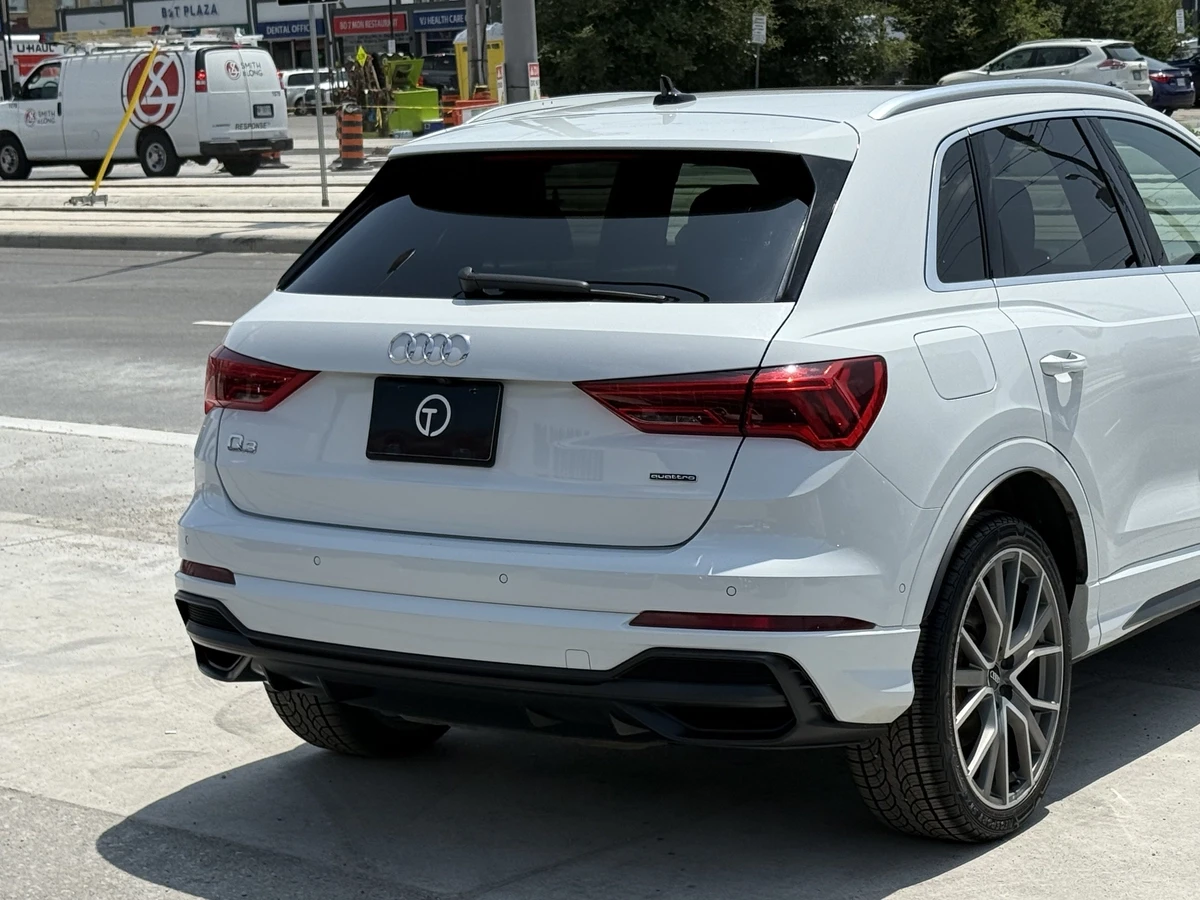 Audi Q3 2.0 TFSI Quattro Technik - изображение 4