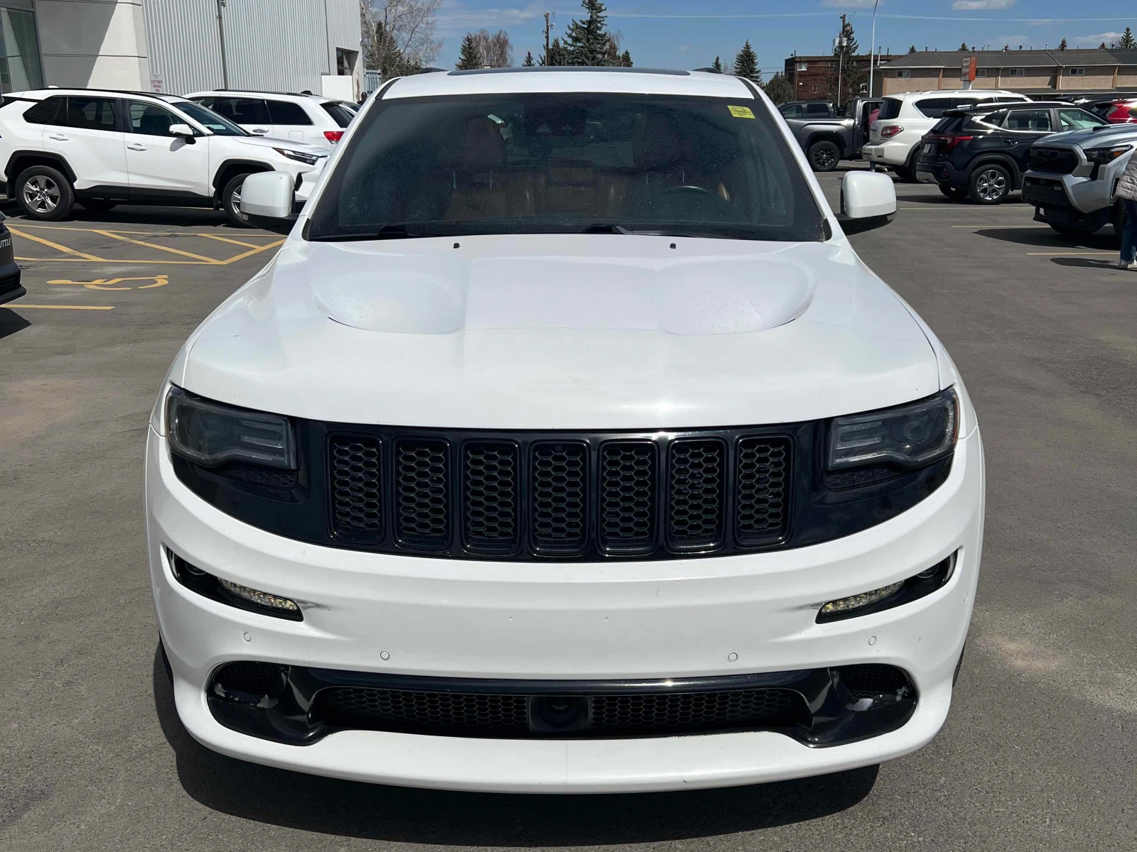 Jeep Grand cherokee SRT/6.4/AWD/УНИКАТ/FULL/1 СОБСТВЕНИК, снимка 2 - Автомобили и джипове - 54421836
